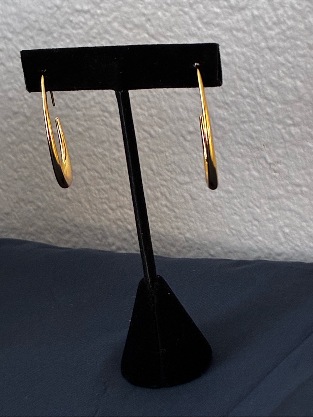 Gold Tone Curved Hoop Earrings - Picture 5 of 6